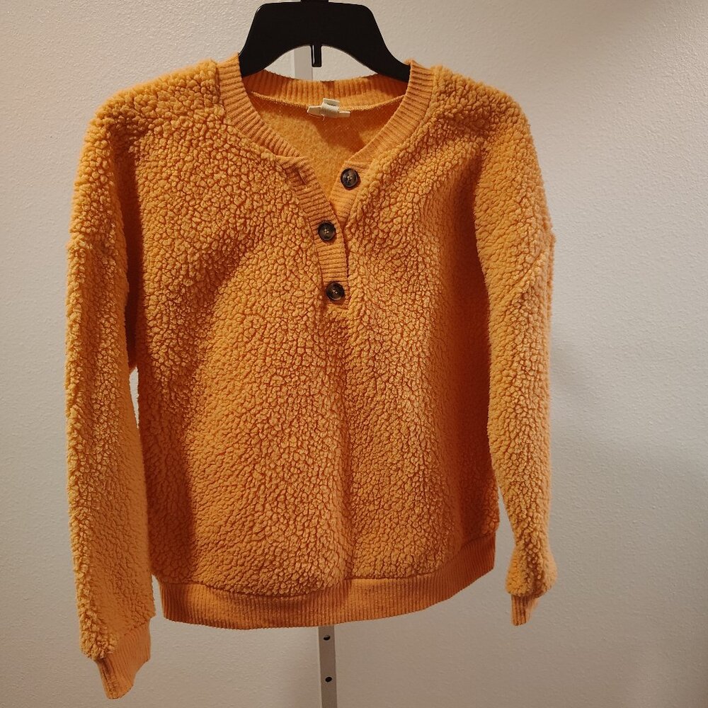 a.n.a. Women's Faux Fur Long Sleeve Polyester Sweater Size Medium